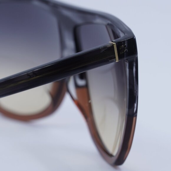 Loewe LW40001F 20B Filipa Sunglasses Transparent Grey Square Frame, Smoke Lenses main image 11